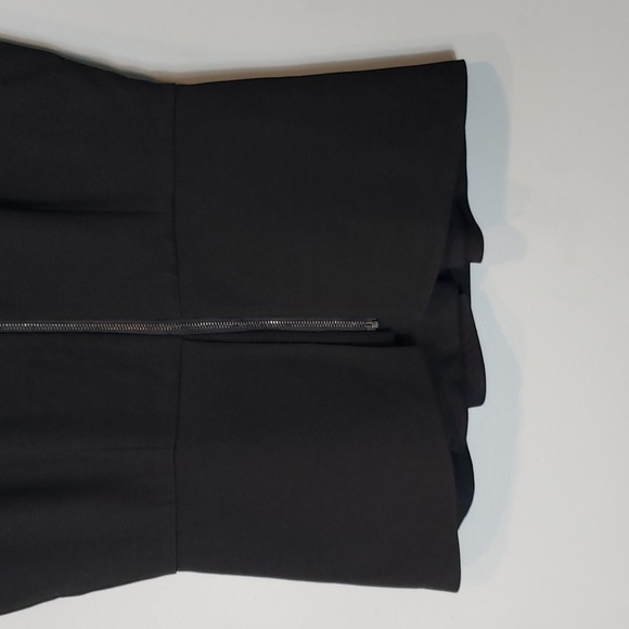 BCBGMaxAzria Abrielle Sleeveless Peplum Top Small Black New - Picture 3 of 9